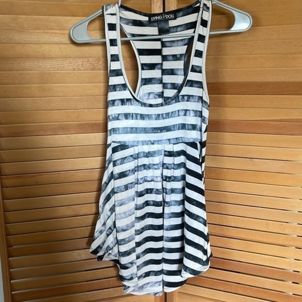Living Doll swing tank size small